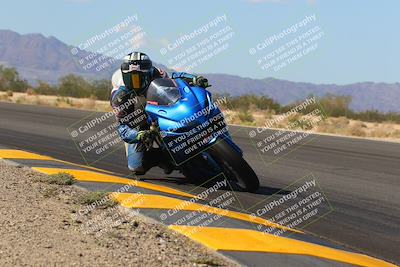 media/Oct-08-2022-SoCal Trackdays (Sat) [[1fc3beec89]]/Turn 7 Inside (145pm)/